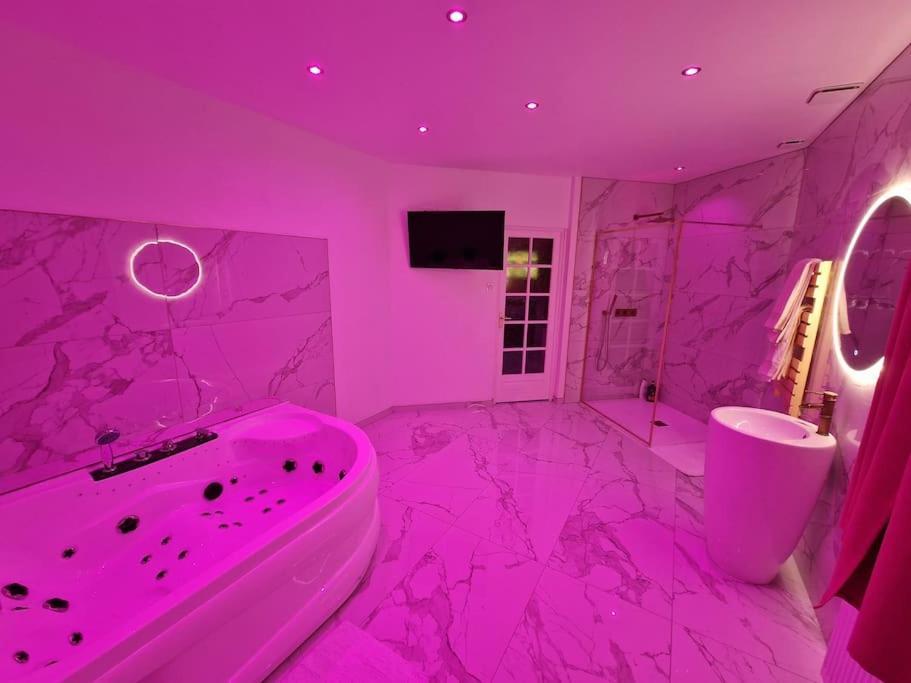 Maison Chic avec jacuzzi. UrbanSpa60 Nogent-sur-Oise Extérieur photo