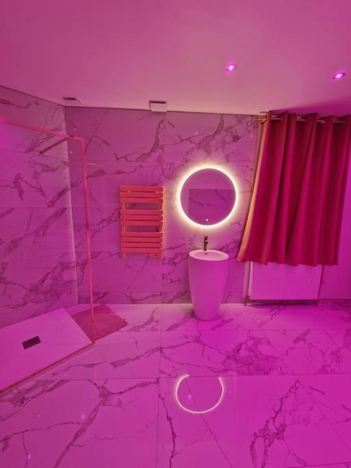 Maison Chic avec jacuzzi. UrbanSpa60 Nogent-sur-Oise Extérieur photo