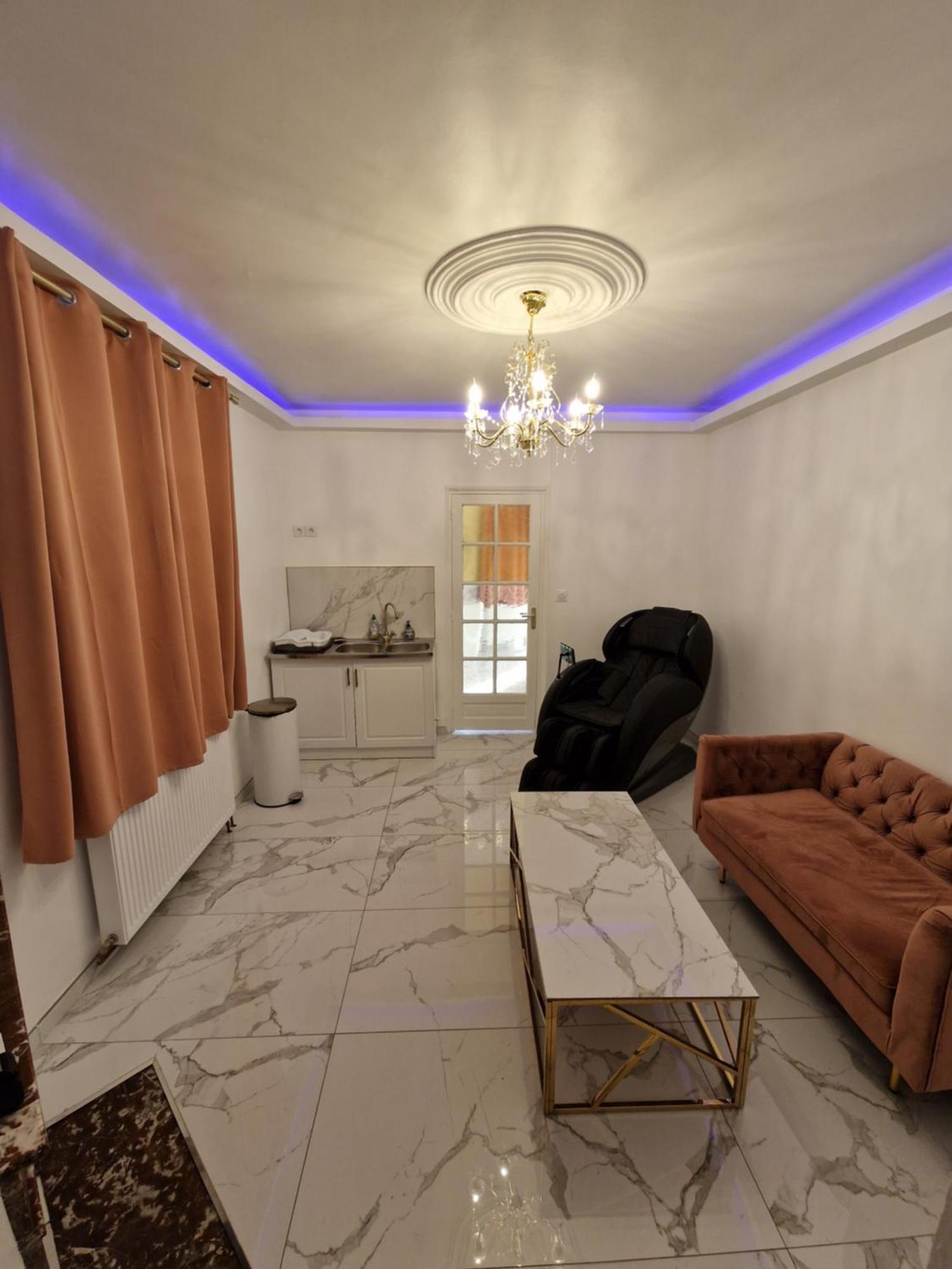 Maison Chic avec jacuzzi. UrbanSpa60 Nogent-sur-Oise Extérieur photo